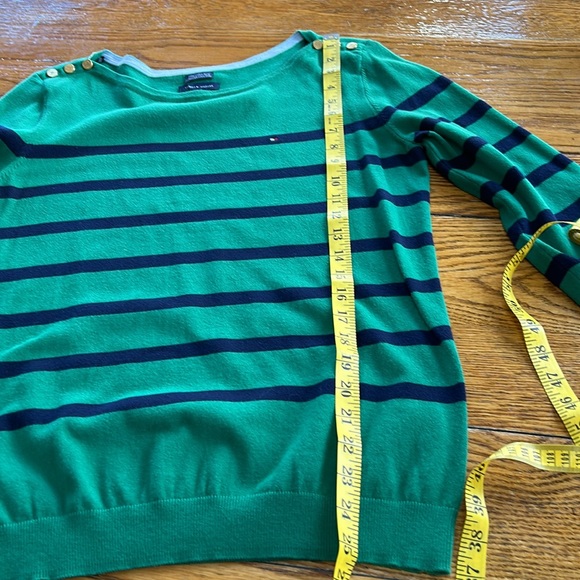 Tommy Hilfiger Pima Cotton sweater. Green/navy stripe gold buttons, Size Large. - Picture 12 of 13
